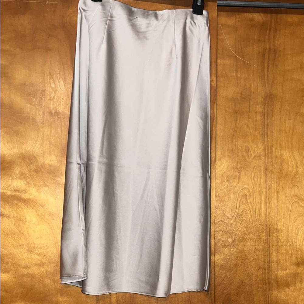 The Drop “Maya Silver Cloud” Skirt - Picture 2 of 2
